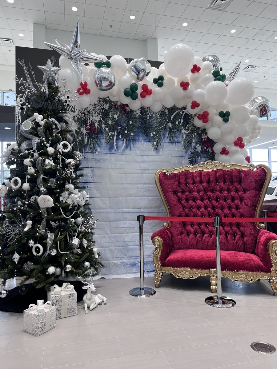 Custom balloon décor for auto dealership event in San Antonio Texas
